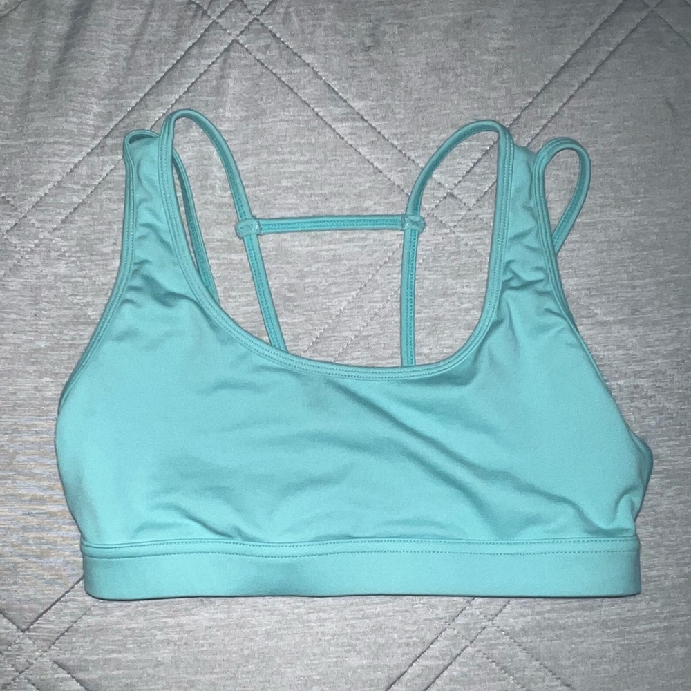 P’tula Anessa sports bra, mint color, size large